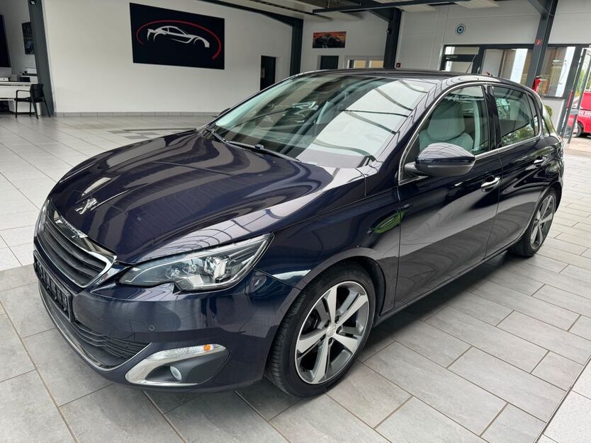 Peugeot 308 132.000 km 7.950 € Detmold 32758