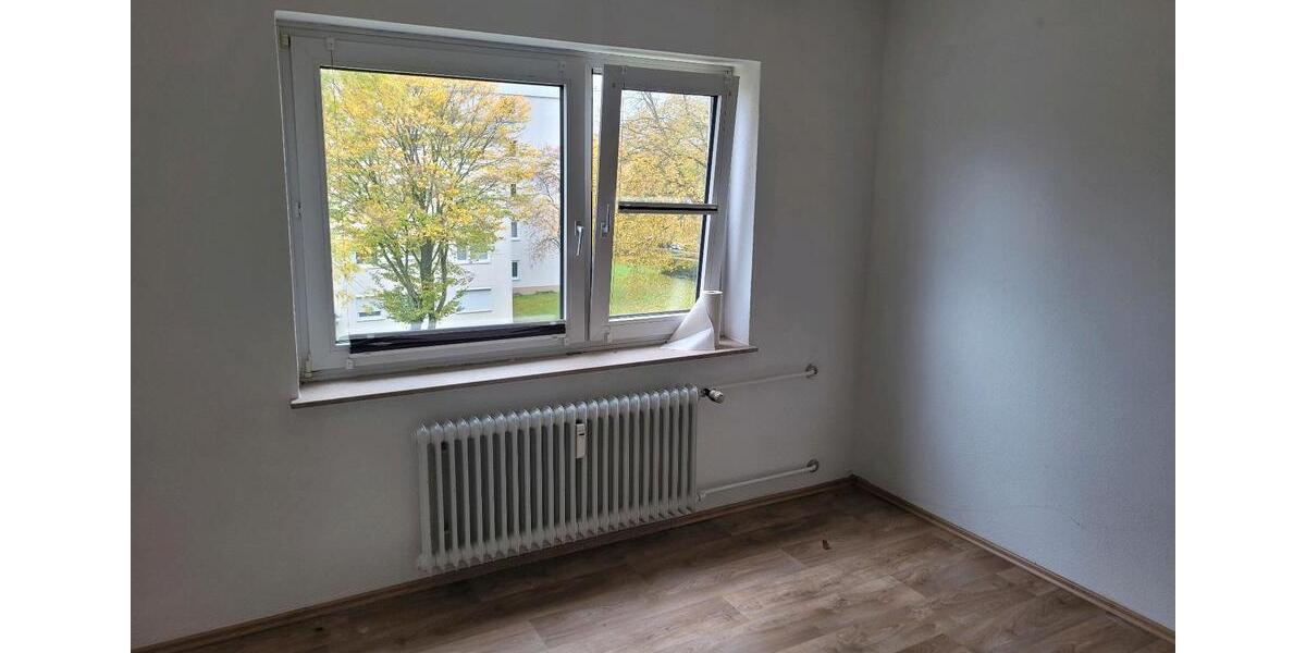 OHNE MAKLER!! Eigentumswohnung 4 Zimmer Küche Bad Gäste WC Balkon 4 zimmer