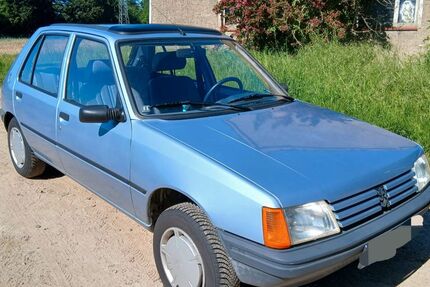 Peugeot 205 18.090 km 11.500 &euro; Bielefeld 33739