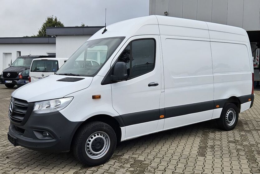 Mercedes-Benz Sprinter 65.712 km 37.485 € Halle (Westf) 33790