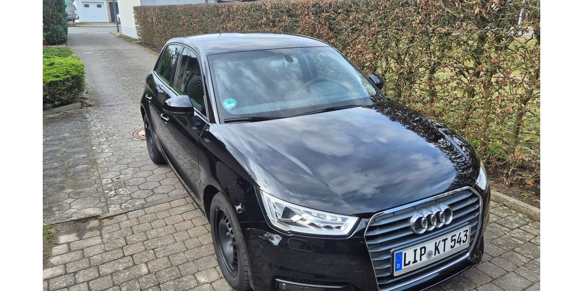 Audi A1 118.000 km 11.000 &euro; Bad Salzuflen 32107
