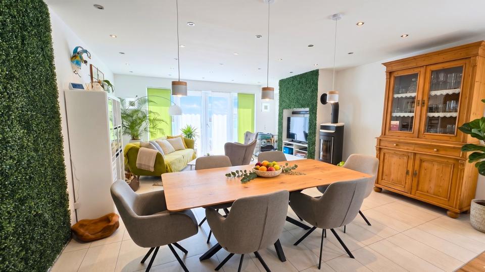 Terrassenwohnung Schloß Holte-Stukenbrock Stukenbrock - 5 Zimmer, 152 m&sup2;, 349.000&euro; | Angebot:26414883
