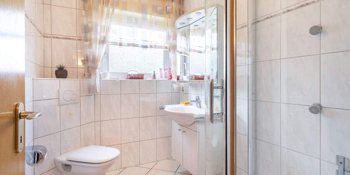 Mehrfamilienhaus, Wohnhaus Gütersloh Avenwedde - 8 Zimmer, 143 m&sup2;, 365.000&euro; | Angebot:25728083