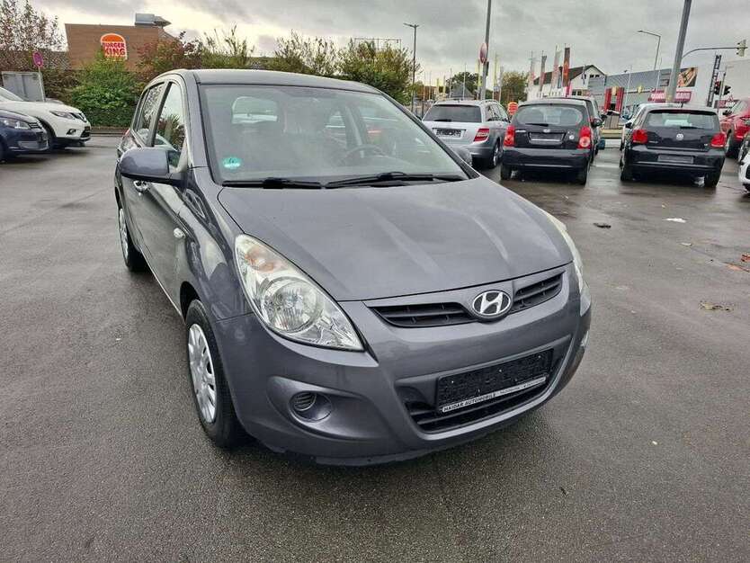 Hyundai i20 115.000 km 3.499 € Paderborn 33100