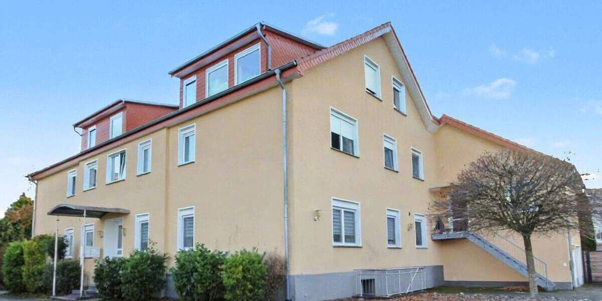 Modern & großzügig - zentrumsnahe 4-Zimmer-Wohnung mit Carport 4 zimmer