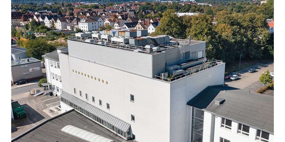 Halle in Bielefeld 5.925 € 1975 m² zimmer