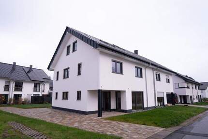 Haus Leopoldshöhe Bexterhagen - 7 Zimmer, 179 m&sup2;, 540.000&euro; | Angebot:25776617