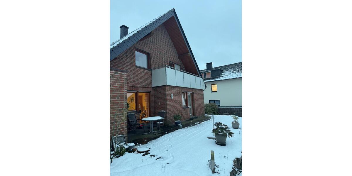 Vermiete ruhige 2-ZKB-Wohnung mit Balkon in Bielefeld-Brackwede zimmer