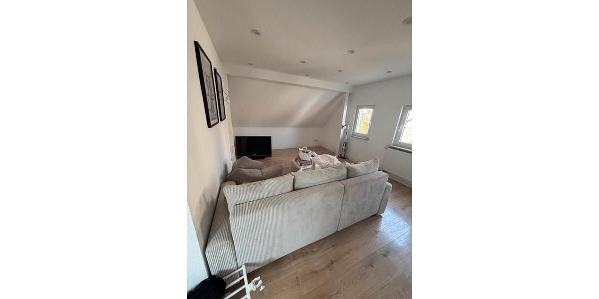 Dachgeschoßwohnung Detmold Hiddesen - 2 Zimmer, 65 m&sup2;, 650&euro; | Angebot:25780044