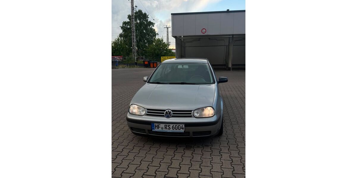 VW Golf 197.000 km 1.800 &euro; Bad Salzuflen 32108