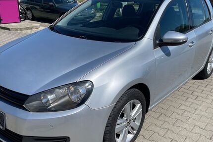 VW Golf 293.000 km 2.990 &euro; Hilter a.T.W. 49176