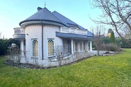 Haus Bielefeld Heepen - 6 Zimmer, 364 m&sup2;, 639.000&euro; | Angebot:26277529