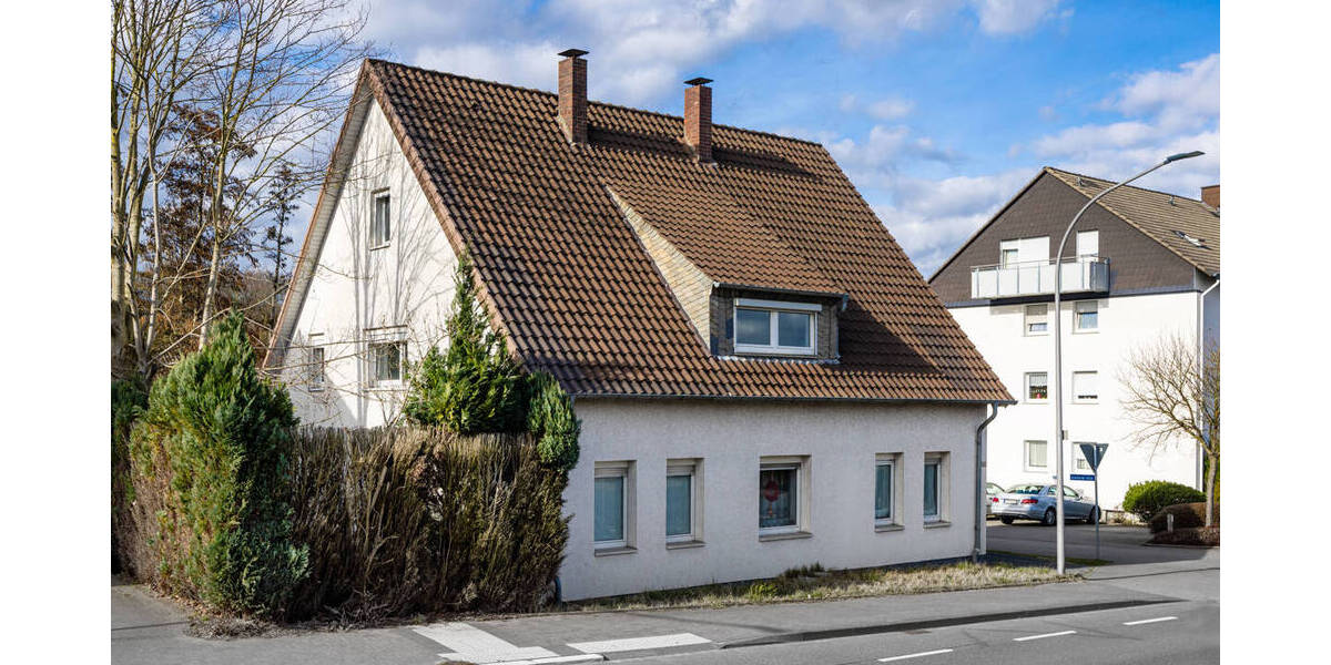 Mehrfamilienhaus, Wohnhaus Leopoldshöhe Asemissen - 9 Zimmer, 184 m&sup2;, 325.000&euro; | Angebot:25957622