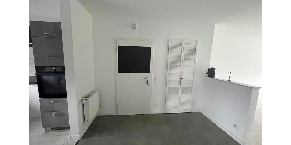 Etagenwohnung Bielefeld Jöllenbeck - 3 Zimmer, 83 m&sup2;, 260.000&euro; | Angebot:27429966