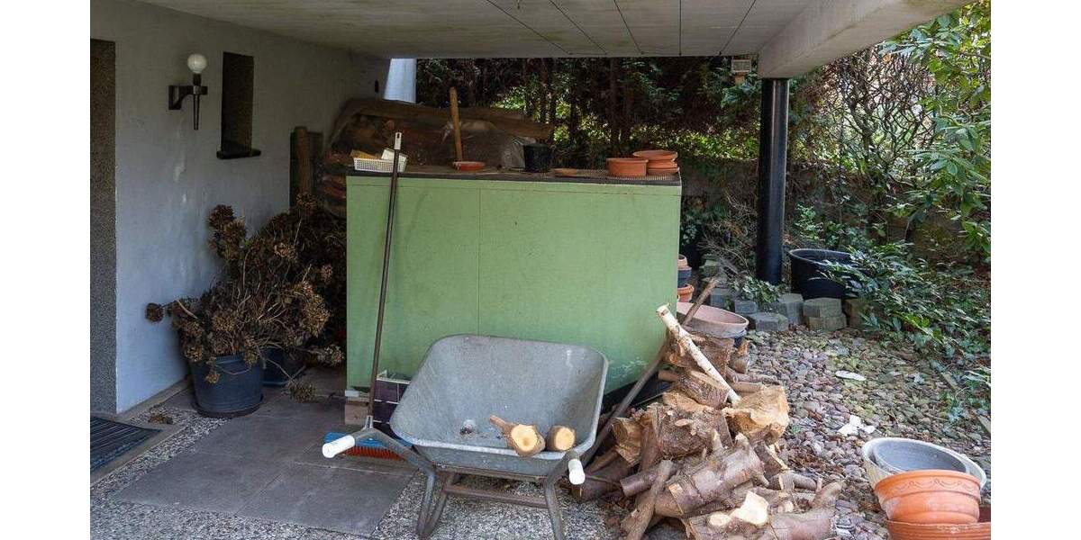 Einfamilienhaus Vlotho - 7 Zimmer, 165 m&sup2;, 175.000&euro; | Angebot:25716921