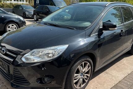 Ford Focus 202.000 km 1.850 &euro; Detmold 32758