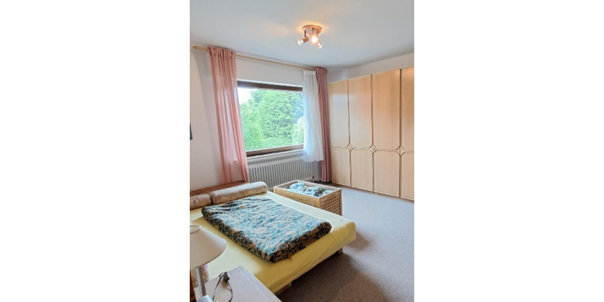 Bungalow Bielefeld Jöllenbeck - 5 Zimmer, 140 m&sup2;, 1.550&euro; | Angebot:25657677