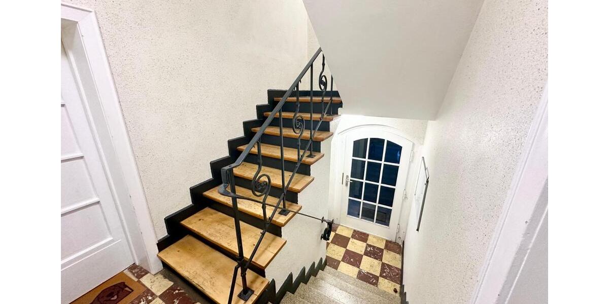 Hochparterre Detmold - 4 Zimmer, 80 m&sup2;, 620&euro; | Angebot:25430665