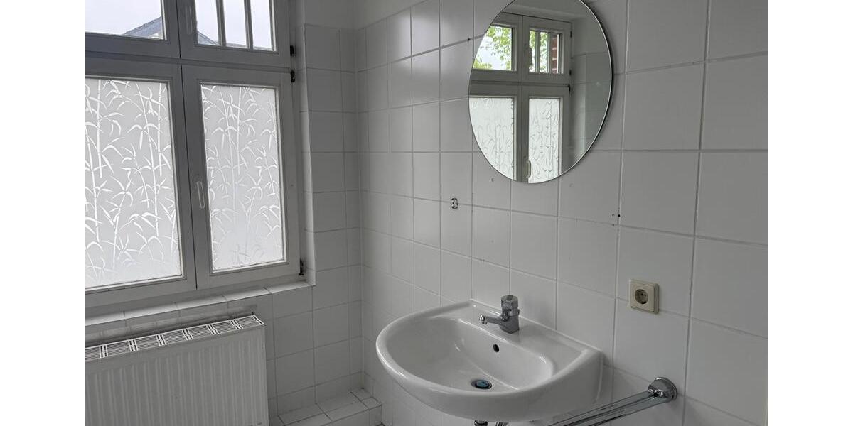 Etagenwohnung Verl - 1 Zimmer, 77 m&sup2;, 600&euro; | Angebot:26548249