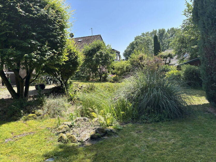 Wohnen in bester Lage - Freistehendes Einfamilienhaus in Halle