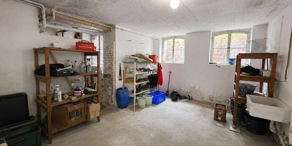 Denkmalgeschützte Fabrikantenvilla an der Weser Parkgrundstück mit drei zusätzlichen Bauplätzen - Villa Vlotho | Angebot:27254373