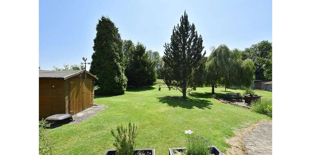 Einfamilienhaus Lemgo - 4 Zimmer, 110 m&sup2;, 250.000&euro; | Angebot:25717814