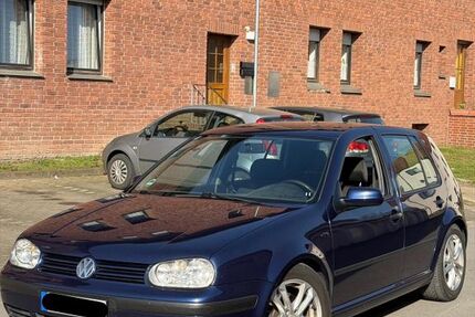 VW Golf 282.000 km 3.190 &euro; Halle Westfalen 33790