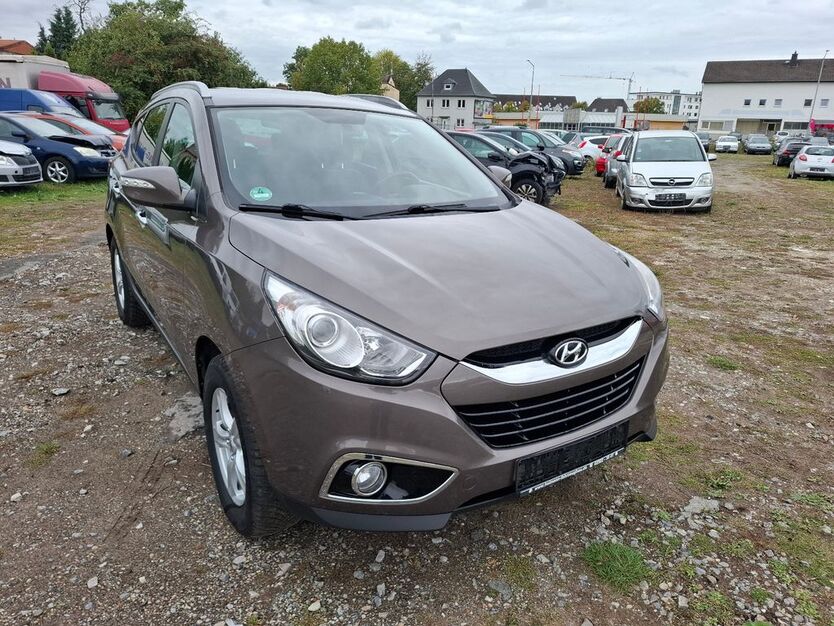 Hyundai ix35 267.000 km 5.499 € Paderborn 33100
