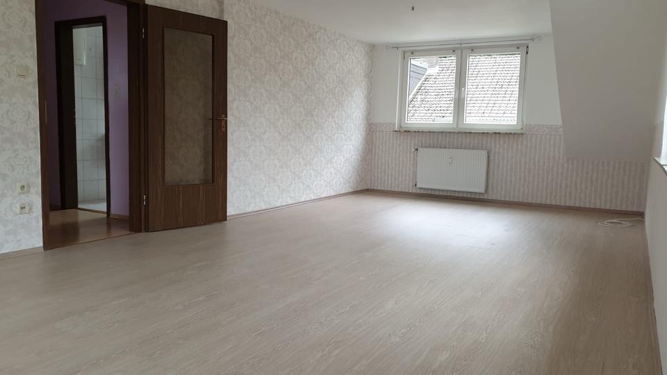 Dachgeschoßwohnung Vlotho - 1 Zimmer, 57 m&sup2;, 650&euro; | Angebot:26403750
