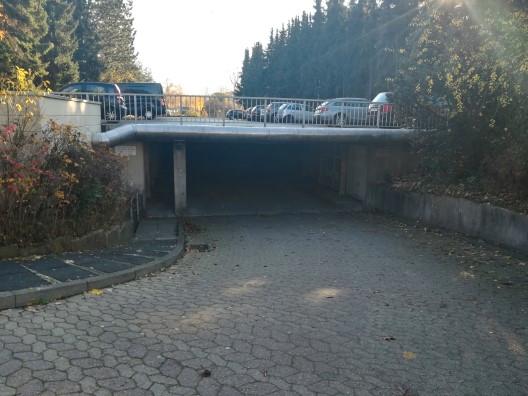 Geräumige Wohnung ! Garage ebenfalls anmietbar. zimmer