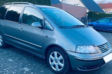 VW Sharan 279.845 km 2.100 € Senne 33659