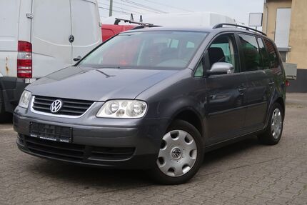 VW Touran 217.541 km 2.750 &euro; Bielefeld 33617