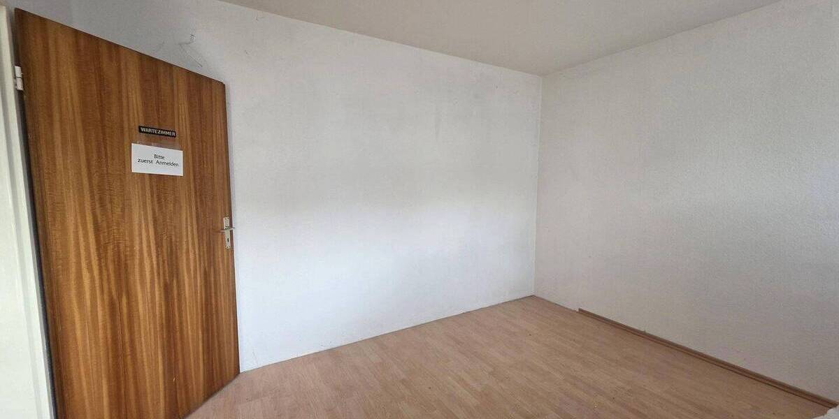 Mehrfamilienhaus, Wohnhaus Bielefeld Jöllenbeck - 1 Zimmer, 367 m&sup2;, 699.000&euro; | Angebot:26795267
