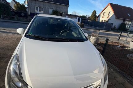 Opel Corsa 175.000 km 2.500 &euro; Lage 32791