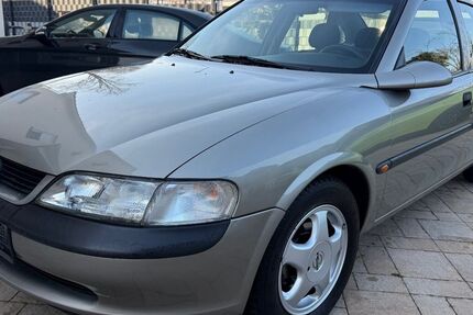 Opel Vectra 53.322 km 3.999 &euro; Versmold 33775