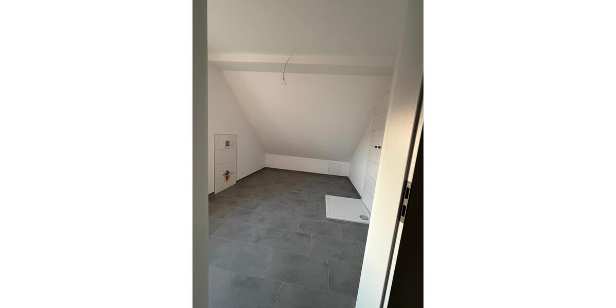 Dachgeschoßwohnung Enger - 1 Zimmer, 50 m&sup2;, 550&euro; | Angebot:26686686