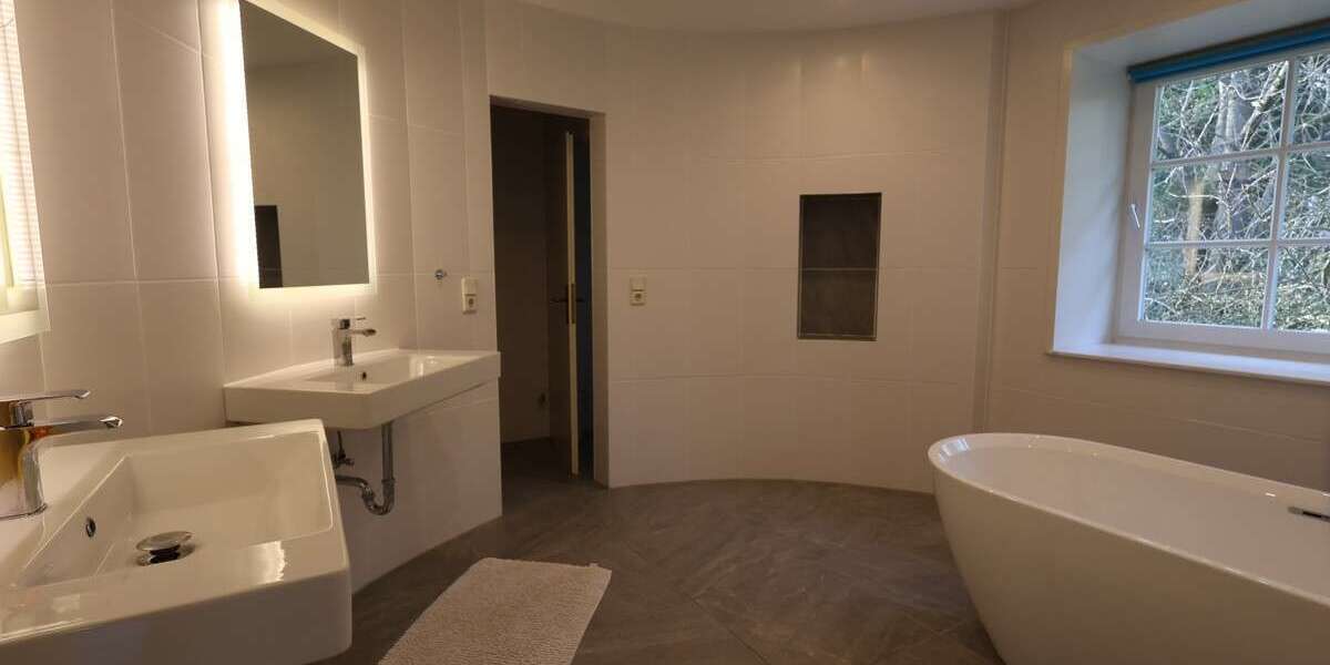 RESERVIERT! Exklusive Villa mit Wellnessbereich, Pool & großem Grundstück - Villa Hüllhorst | Angebot:27308745