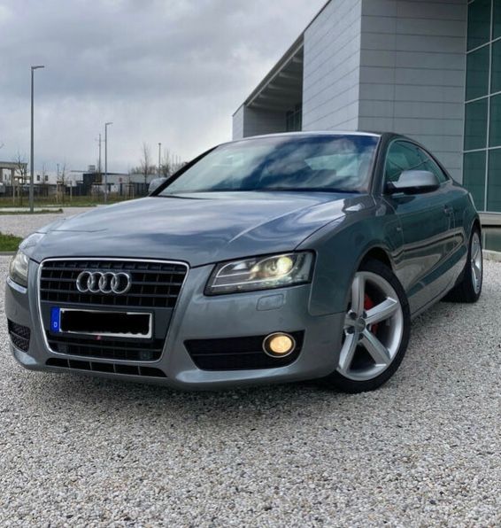 Audi A5 235.000 km 8.250 &euro; Lage 32791