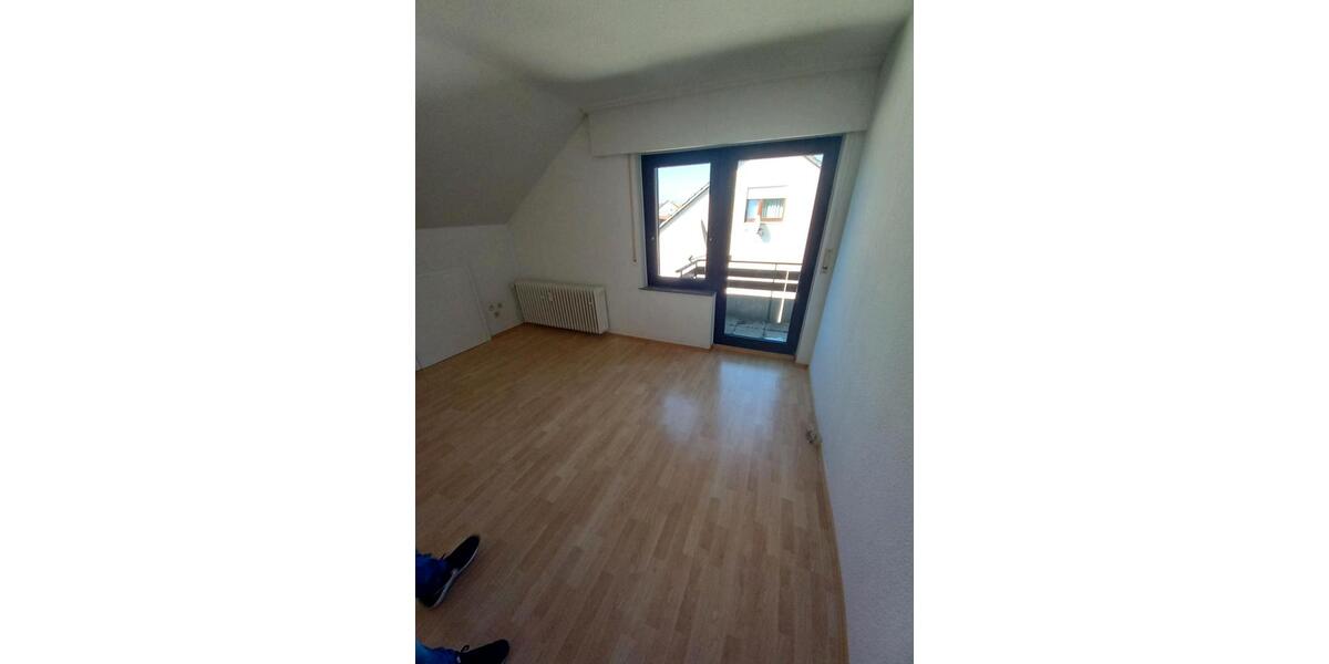 2-Zimmer-Dachgeschosswohnung in Werl-Astpe – ab sofort frei 4 zimmer
