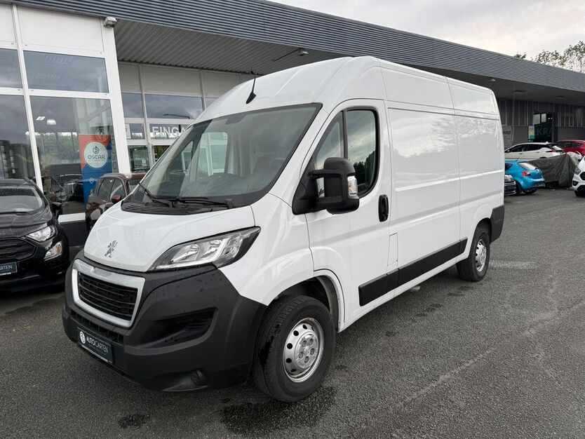 Peugeot Boxer 44.000 km 23.950 € Paderborn 33106