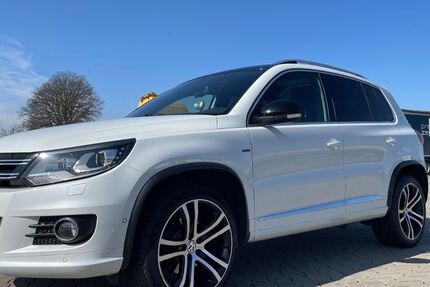 VW Tiguan 151.000 km 17.999 &euro; Detmold 32758
