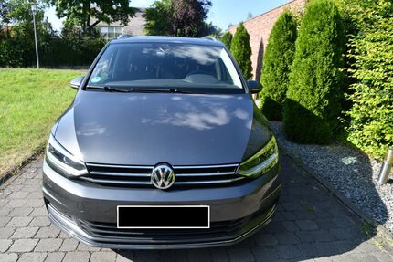 VW Touran 107.000 km 16.400 &euro; Gütersloh 33335