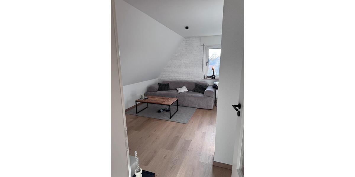 Dachgeschoßwohnung Gütersloh Isselhorst - 2 Zimmer, 60 m&sup2;, 770&euro; | Angebot:25660345