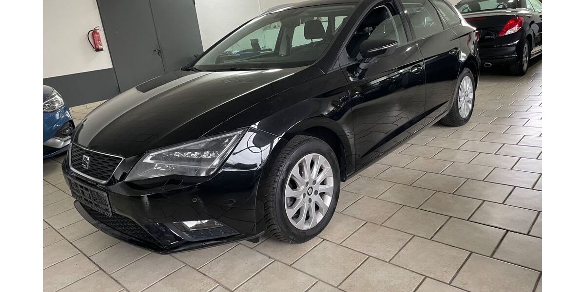 Seat Leon 143.000 km 8.650 &euro; Detmold 32756