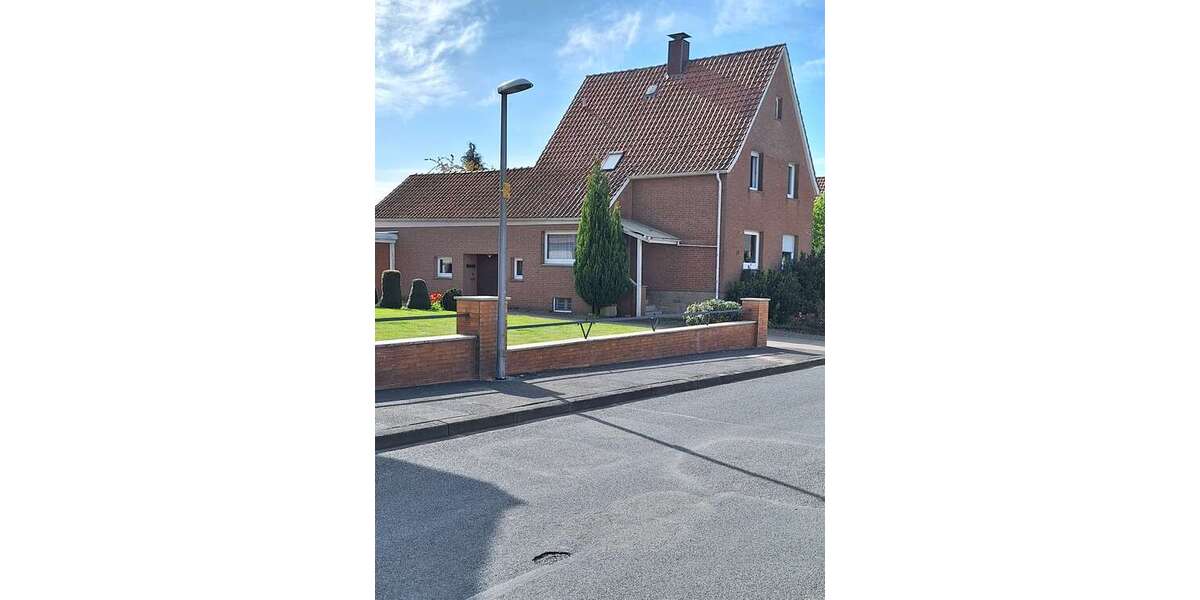Einfamilienhaus Bad Salzuflen Ehrsen-Breden - 5 Zimmer, 140 m&sup2;, 260.000&euro; | Angebot:26143258