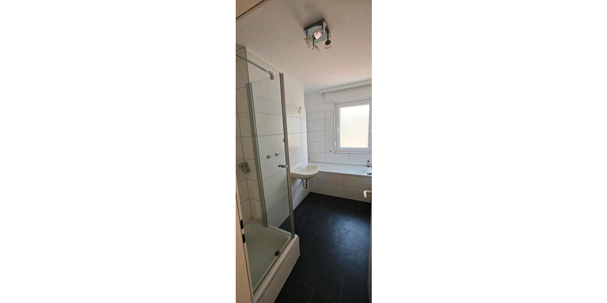 Erdgeschoßwohnung Bad Salzuflen - 3 Zimmer, 86 m&sup2;, 750&euro; | Angebot:26399129