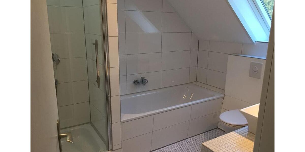 Dachgeschoßwohnung Detmold Hiddesen - 3 Zimmer, 71 m&sup2;, 570&euro; | Angebot:26312558