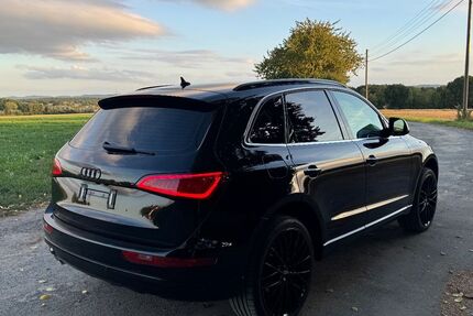 Audi Q5 145.700 km 16.999 € Bielefeld 33739