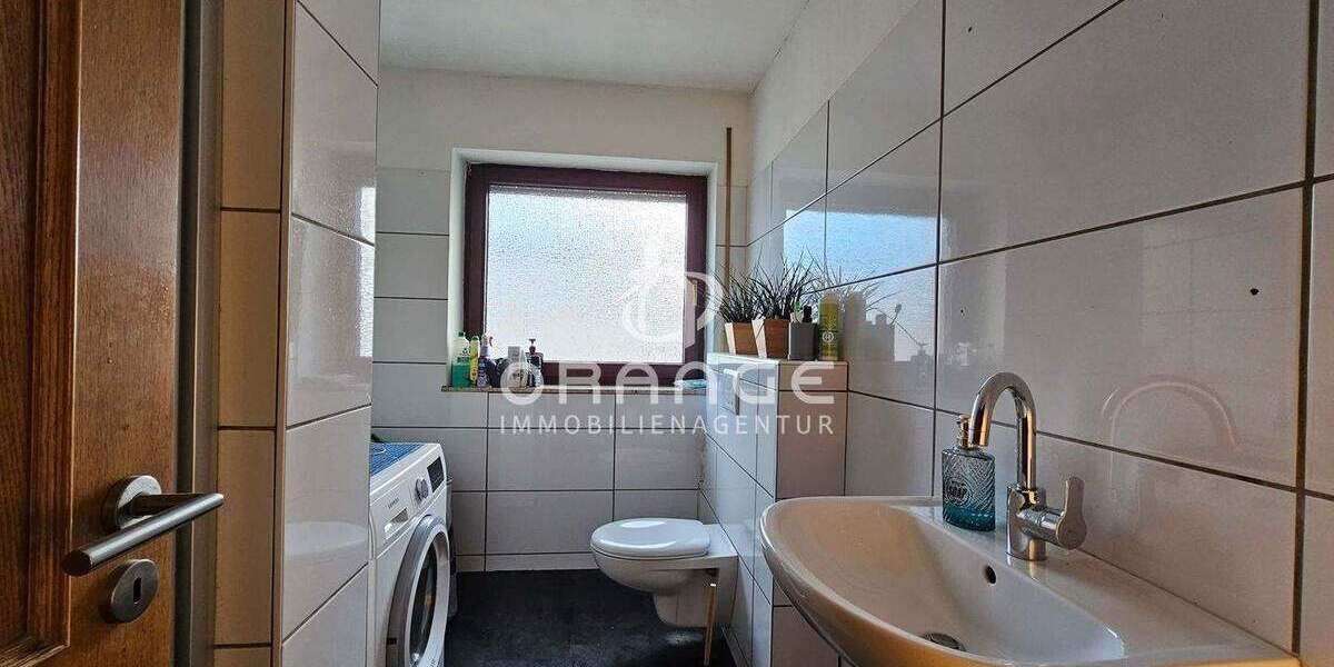 ***Großzügiges Zweifamilienhaus mit ca. 12.000 m² Traumgrundstück*** 1 zimmer