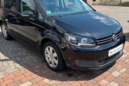 VW Touran 212.000 km 4.999 &euro; Versmold 33775
